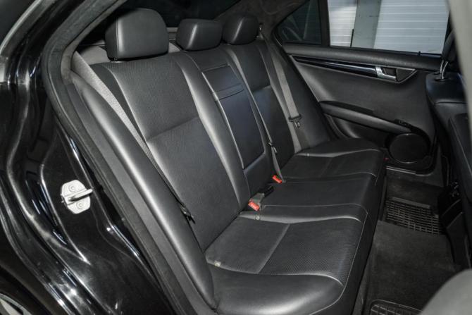 Mercedes-Benz C-Класс III (W204) с пробегом 2010 года, цена 1 059 000 рублей, 264482 км, седан, Автокод Объявления