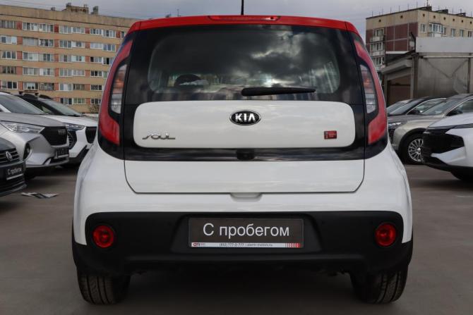 Kia Soul II Рестайлинг с пробегом 2018 года, цена 1 599 000 рублей, 76000 км, хэтчбек, Автокод Объявления