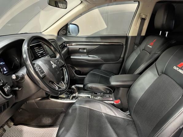Mitsubishi Outlander III Рестайлинг 3 с пробегом 2020 года, цена 1 650 000 рублей, 168326 км, внедорожник, Автокод Объявления