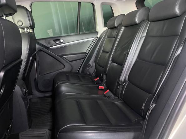 Volkswagen Tiguan I Рестайлинг с пробегом 2011 года, цена 1 290 000 рублей, 224825 км, внедорожник, Автокод Объявления