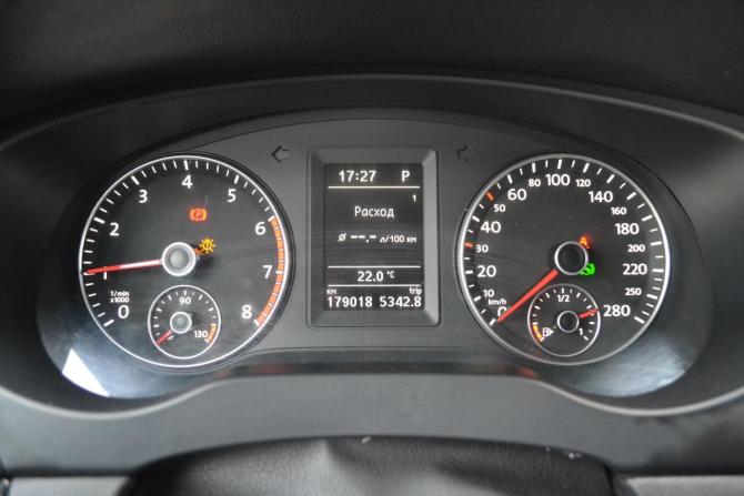 Volkswagen Jetta VI с пробегом 2012 года, цена 1 090 000 рублей, 179715 км, седан, Автокод Объявления