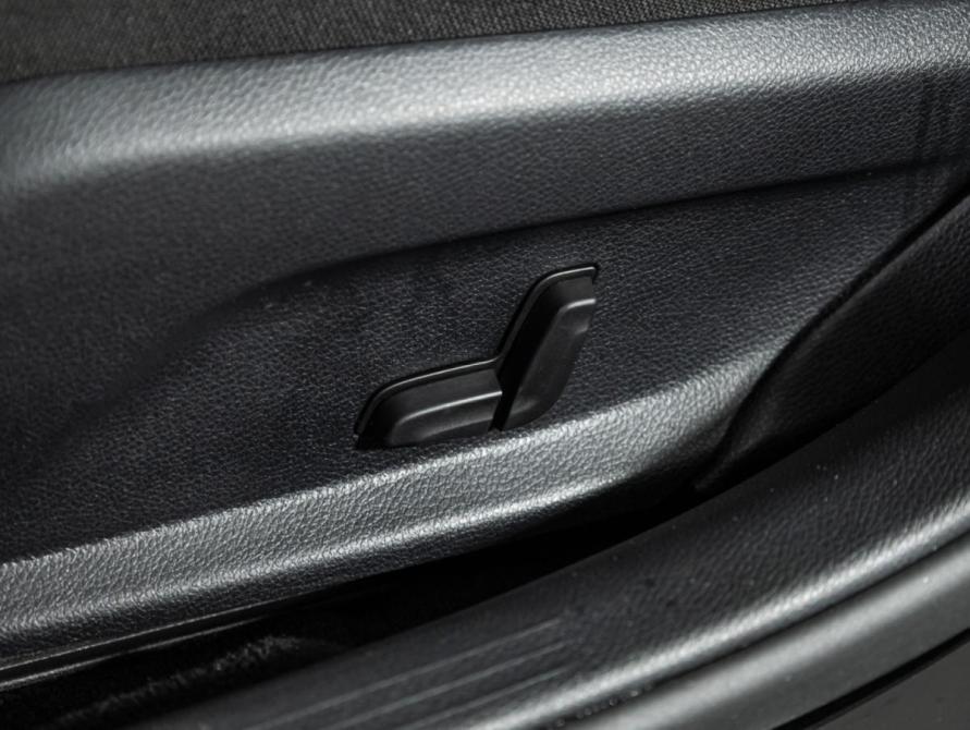 Mercedes-Benz C-Класс IV (W205) Рестайлинг Санкт-Петербург  - изображение 20