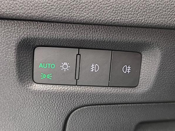 Skoda Octavia IV (A8) с пробегом 2021 года, цена 2 284 000 рублей, 51704 км, лифтбек, Автокод Объявления
