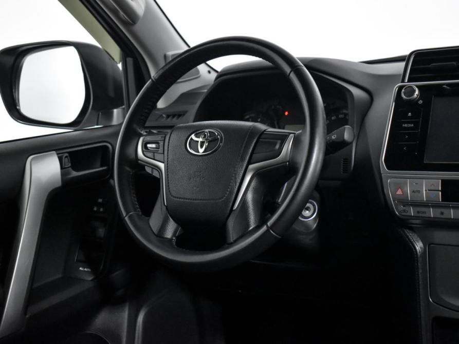 Toyota Land Cruiser Prado 150 Series Рестайлинг 2 Санкт-Петербург  - изображение 16