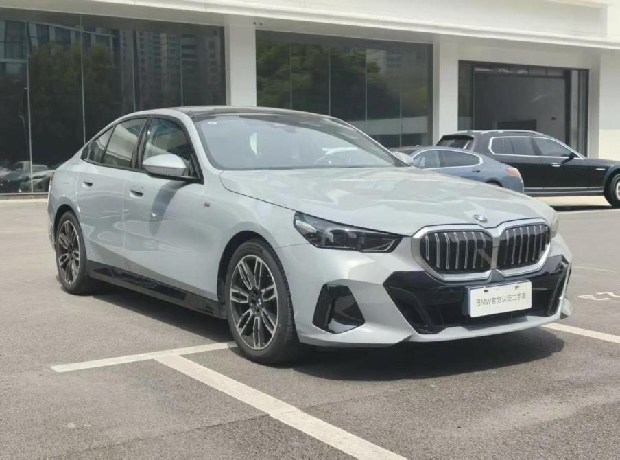 BMW 5 серии VIII (G60/G61/G68) Краснодар  - изображение 1