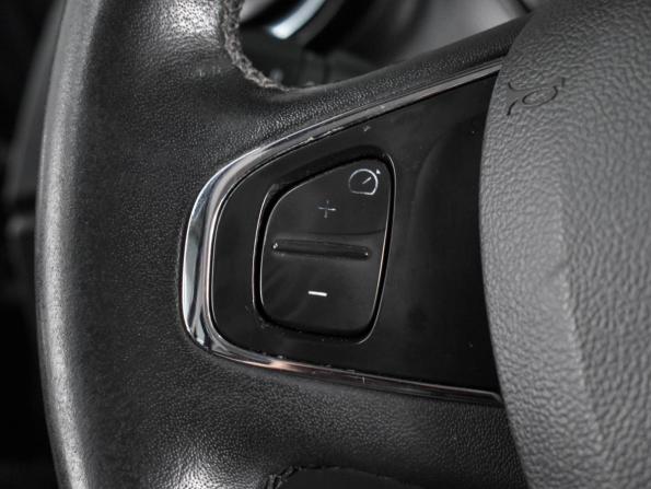 Renault Kaptur I с пробегом 2017 года, цена 1 244 000 рублей, 125277 км, внедорожник, Автокод Объявления