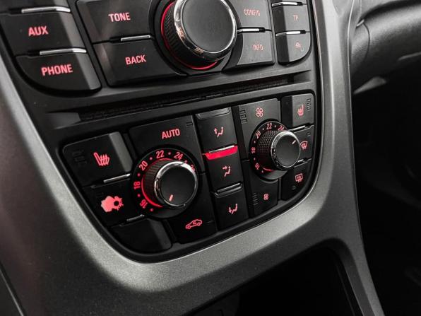 Opel Astra J Рестайлинг с пробегом 2013 года, цена 775 000 рублей, 201999 км, универсал, Автокод Объявления