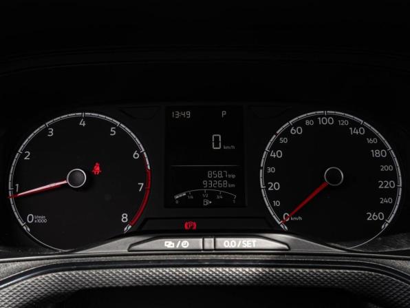 Volkswagen Polo VI с пробегом 2022 года, цена 1 570 000 рублей, 93268 км, лифтбек, Автокод Объявления