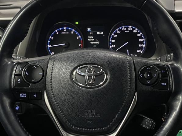 Toyota RAV4 IV (XA40) Рестайлинг с пробегом 2017 года, цена 2 429 000 рублей, 120149 км, внедорожник, Автокод Объявления