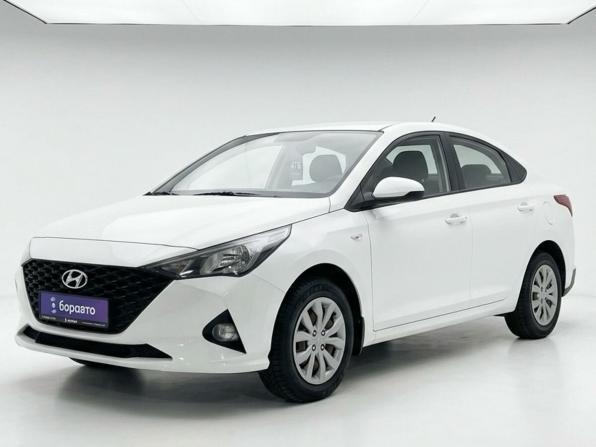 Hyundai Solaris II Рестайлинг с пробегом 2022 года, цена 1 650 000 рублей, 63467 км, седан, Автокод Объявления