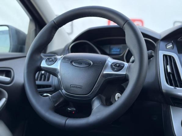 Ford Focus III с пробегом 2013 года, цена 599 900 рублей, 198000 км, хэтчбек, Автокод Объявления