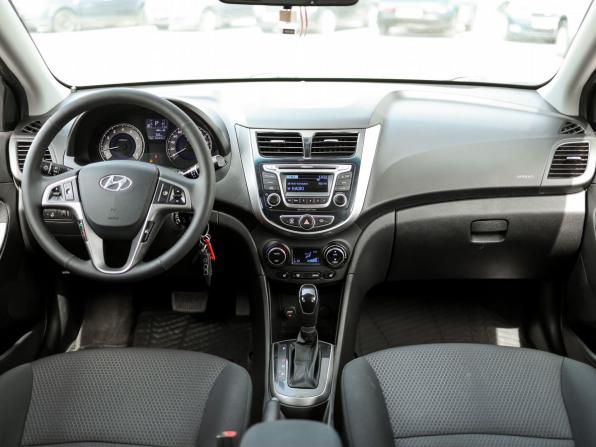 Hyundai Solaris I с пробегом 2014 года, цена 999 000 рублей, 106430 км, хэтчбек, Автокод Объявления