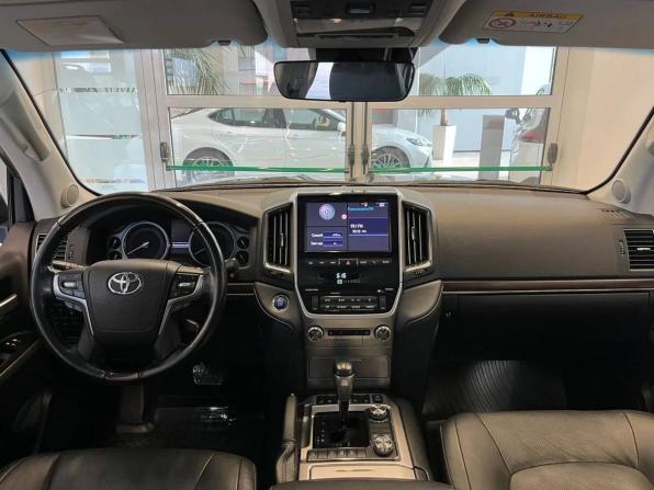 Toyota Land Cruiser 200 Series Рестайлинг 2 с пробегом 2019 года, цена 7 980 000 рублей, 57226 км, внедорожник, Автокод Объявления