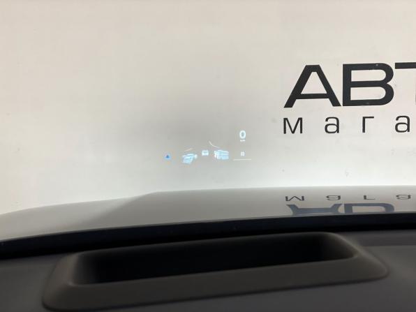 Li Auto (Lixiang) L9 I Рестайлинг с пробегом 2024 года, цена 7 490 000 рублей, 51664 км, внедорожник, Автокод Объявления