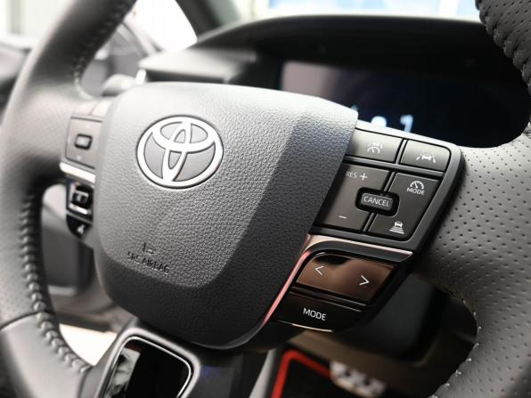 Toyota Camry IX (XV80) China Market с пробегом 2025 года, цена 4 740 900 рублей, 162 км, седан, Автокод Объявления