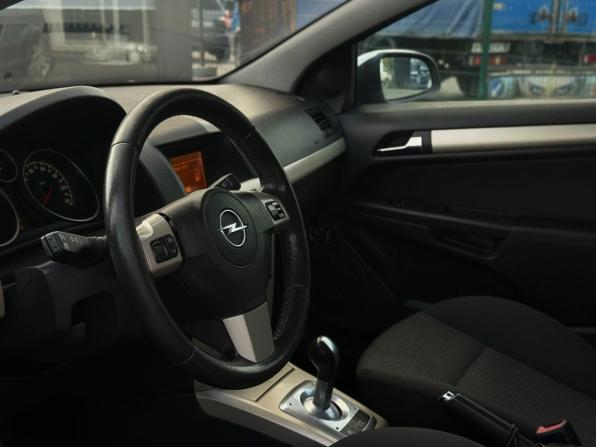 Opel Astra H Рестайлинг с пробегом 2008 года, цена 399 000 рублей, 147235 км, хэтчбек, Автокод Объявления
