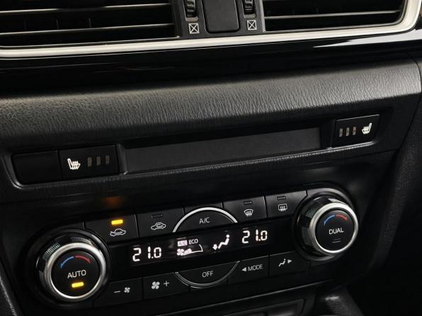 Mazda 3 III (BM) с пробегом 2014 года, цена 1 347 000 рублей, 119784 км, седан, Автокод Объявления