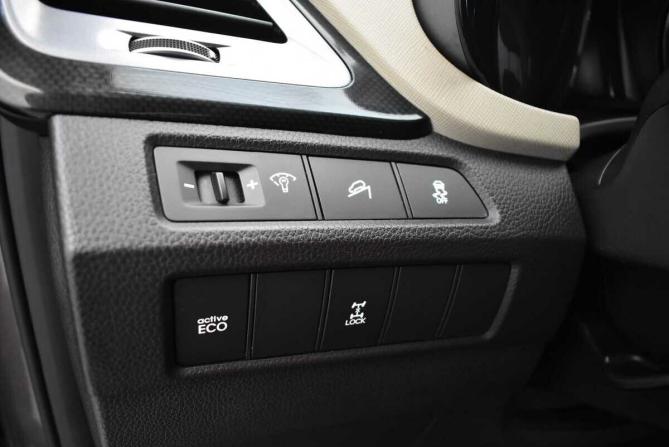 Hyundai Santa Fe III с пробегом 2013 года, цена 1 770 000 рублей, 189328 км, внедорожник, Автокод Объявления