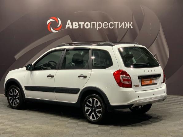 Lada (ВАЗ) Granta I Рестайлинг с пробегом 2024 года, цена 960 000 рублей, 2900 км, универсал, Автокод Объявления
