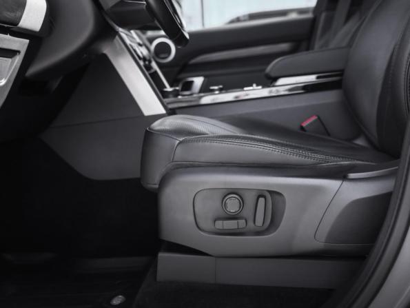 Land Rover Discovery V с пробегом 2019 года, цена 4 149 000 рублей, 137282 км, внедорожник, Автокод Объявления