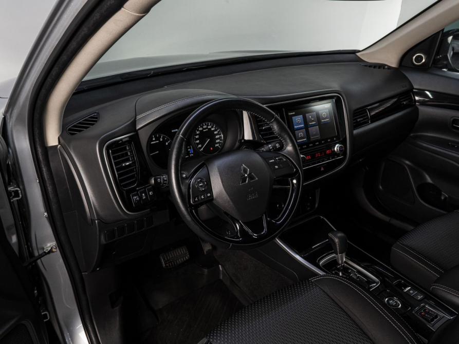Mitsubishi Outlander III Рестайлинг 3 Тюмень  - изображение 10