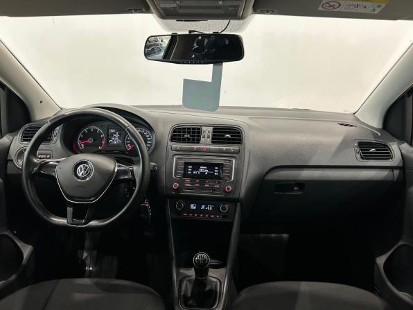 Volkswagen Polo V Рестайлинг с пробегом 2017 года, цена 979 000 рублей, 133921 км, седан, Автокод Объявления