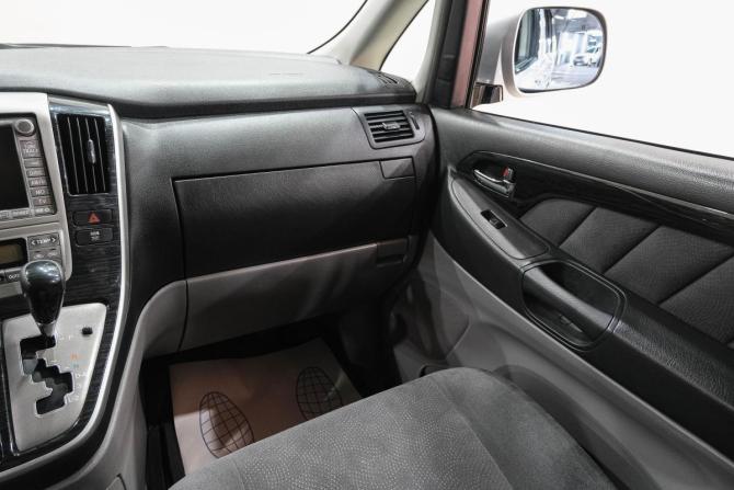 Toyota Alphard I Рестайлинг с пробегом 2005 года, цена 2 249 000 рублей, 194000 км, минивэн, Автокод Объявления