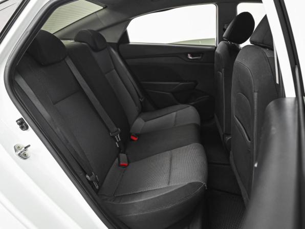 Hyundai Solaris II с пробегом 2019 года, цена 1 349 000 рублей, 115243 км, седан, Автокод Объявления