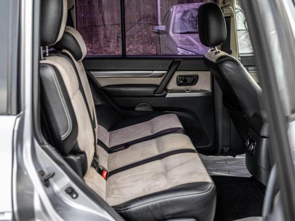 Mitsubishi Pajero IV Рестайлинг 1 с пробегом 2012 года, цена 1 900 000 рублей, 180598 км, внедорожник, Автокод Объявления