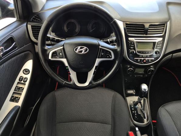 Hyundai Solaris I с пробегом 2012 года, цена 749 000 рублей, 229386 км, седан, Автокод Объявления