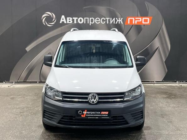 Volkswagen Caddy IV с пробегом 2019 года, цена 1 870 000 рублей, 175374 км, компактвэн, Автокод Объявления