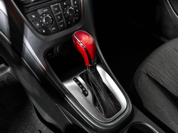 Opel Astra J Рестайлинг с пробегом 2014 года, цена 697 860 рублей, 149500 км, хэтчбек, Автокод Объявления