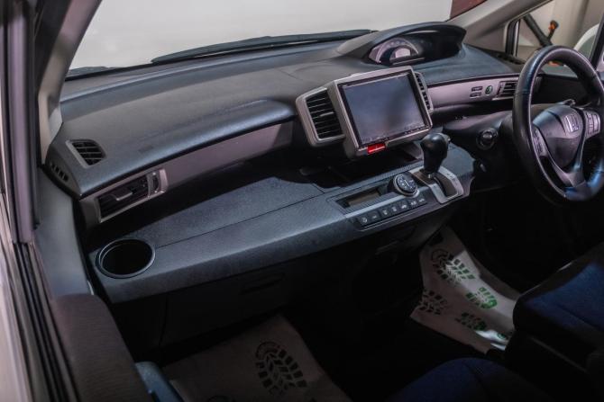 Honda Freed I Рестайлинг с пробегом 2012 года, цена 1 099 000 рублей, 194500 км, компактвэн, Автокод Объявления