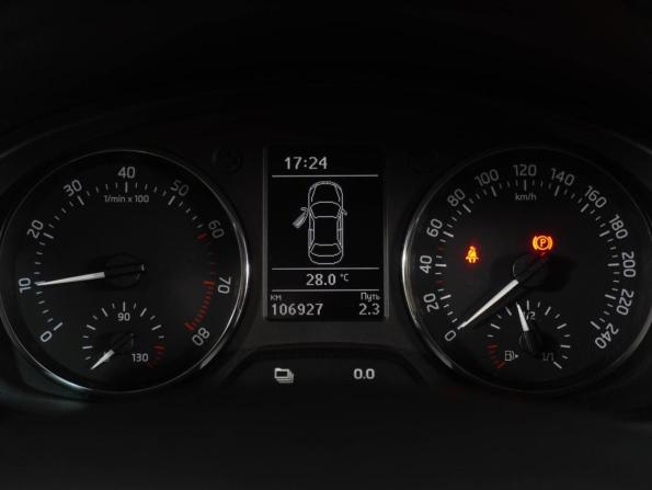 Skoda Rapid I с пробегом 2015 года, цена 1 149 000 рублей, 106927 км, лифтбек, Автокод Объявления