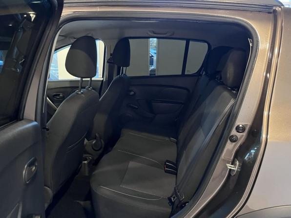 Renault Sandero II Рестайлинг с пробегом 2019 года, цена 1 280 000 рублей, 88425 км, хэтчбек, Автокод Объявления