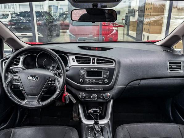 Kia Ceed II с пробегом 2014 года, цена 1 030 000 рублей, 209845 км, универсал, Автокод Объявления