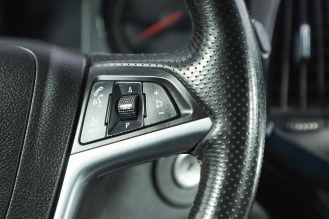 Opel Astra J с пробегом 2012 года, цена 999 000 рублей, 92000 км, универсал, Автокод Объявления