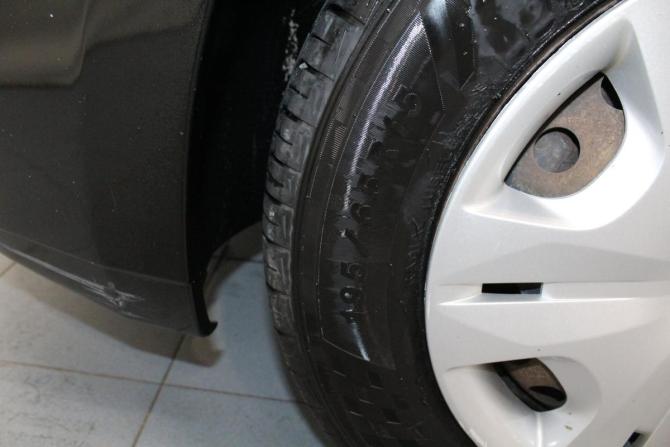Nissan Tiida I Рестайлинг с пробегом 2011 года, цена 649 000 рублей, 195978 км, хэтчбек, Автокод Объявления