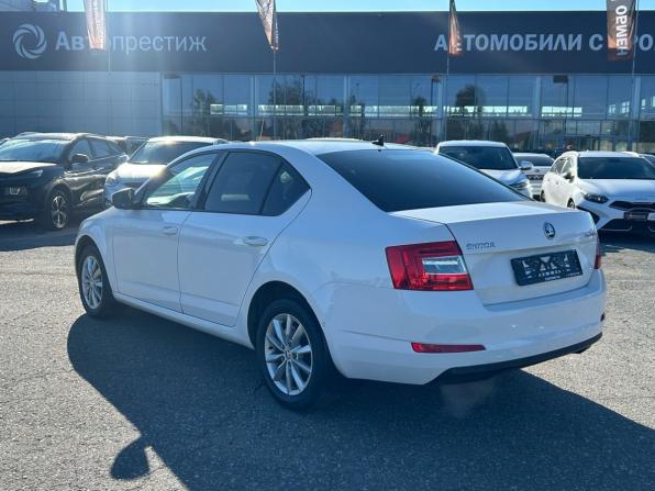 Skoda Octavia III (A7) с пробегом 2015 года, цена 1 209 000 рублей, 240000 км, лифтбек, Автокод Объявления