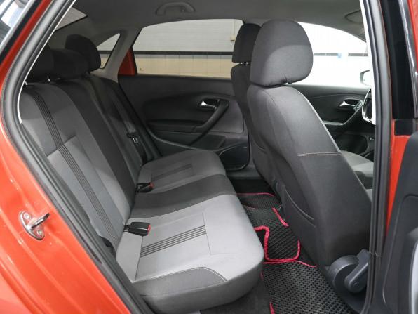 Volkswagen Polo V Рестайлинг с пробегом 2016 года, цена 1 229 900 рублей, 148000 км, седан, Автокод Объявления