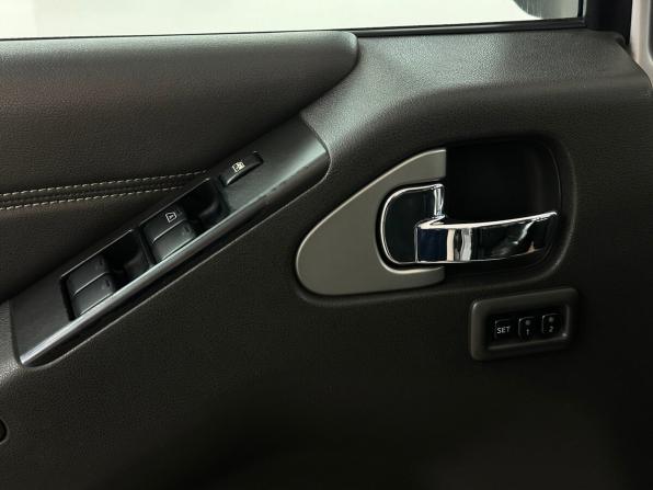Nissan Pathfinder III Рестайлинг с пробегом 2012 года, цена 1 530 000 рублей, 259270 км, внедорожник, Автокод Объявления