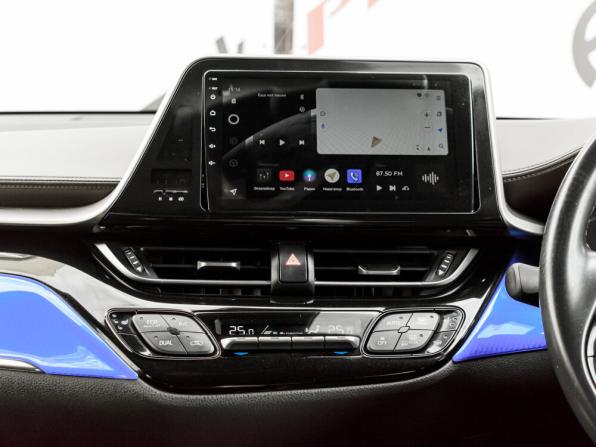 Toyota C-HR I с пробегом 2018 года, цена 2 150 000 рублей, 109369 км, внедорожник, Автокод Объявления