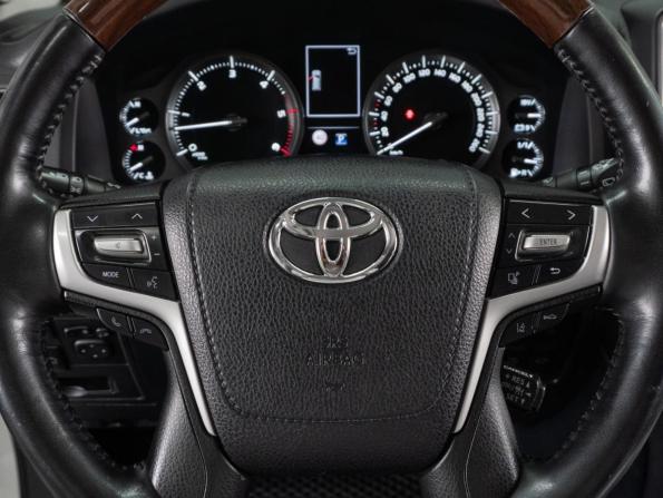Toyota Land Cruiser 200 Series Рестайлинг 2 с пробегом 2016 года, цена 5 399 000 рублей, 193033 км, внедорожник, Автокод Объявления