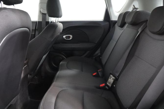 Kia Soul II Рестайлинг с пробегом 2018 года, цена 1 359 000 рублей, 132000 км, хэтчбек, Автокод Объявления