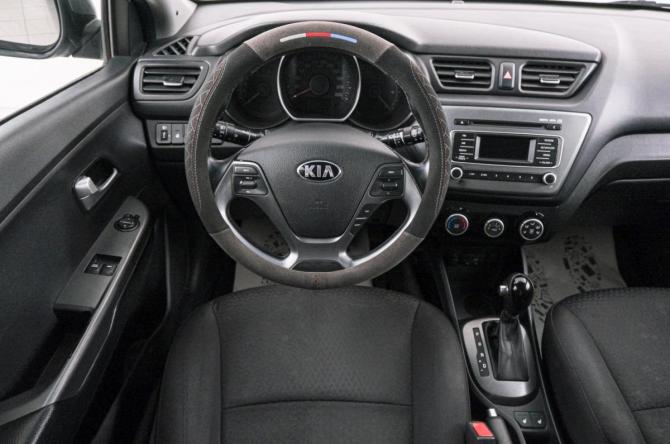 Kia Rio III Рестайлинг с пробегом 2016 года, цена 1 069 000 рублей, 121500 км, хэтчбек, Автокод Объявления