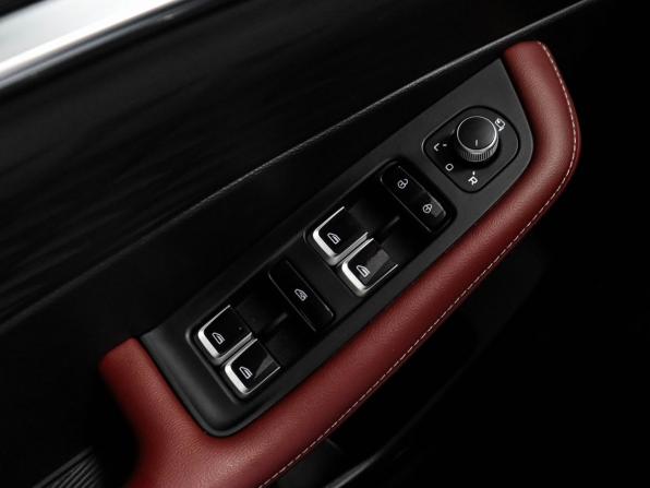 Geely Coolray I Рестайлинг с пробегом 2024 года, цена 1 969 000 рублей, 26197 км, внедорожник, Автокод Объявления