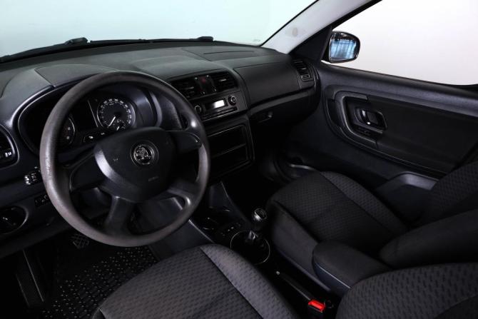 Skoda Roomster I Рестайлинг с пробегом 2013 года, цена 799 000 рублей, 58000 км, компактвэн, Автокод Объявления