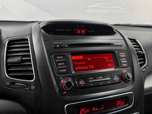 Kia Sorento II Рестайлинг с пробегом 2013 года, цена 1 300 000 рублей, 211700 км, внедорожник, Автокод Объявления