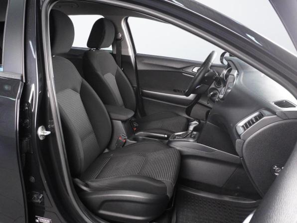 Kia Ceed III с пробегом 2018 года, цена 1 385 000 рублей, 164426 км, хэтчбек, Автокод Объявления