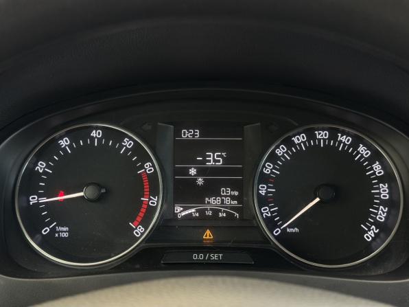 Skoda Rapid I с пробегом 2016 года, цена 970 000 рублей, 146878 км, лифтбек, Автокод Объявления